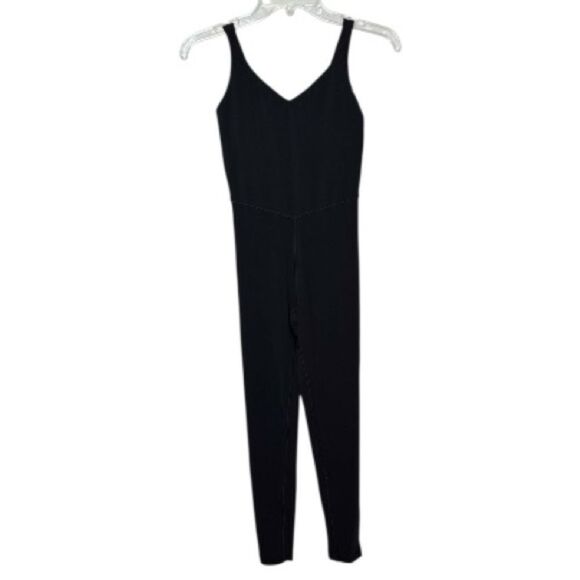 Aerie Offline Real Me Black Leggings Jumpsuit. Size Medium. - Picture 2 of 11